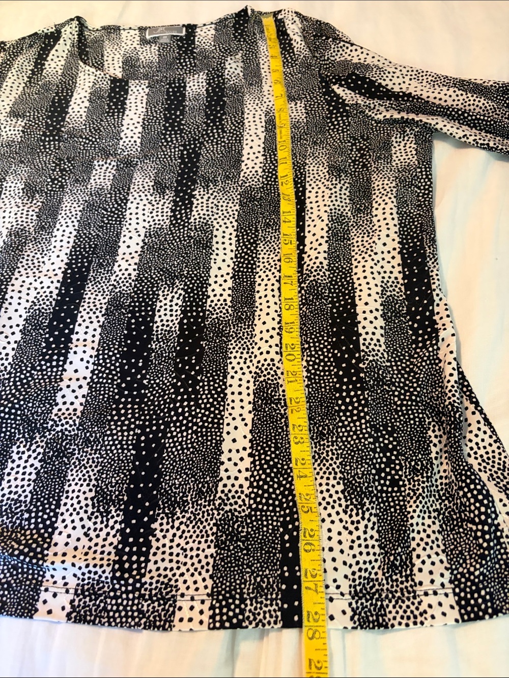 JM Collection Black and White Abstract Dot Stripe Scoop Neck Long Sleeve Top - Picture 4 of 7